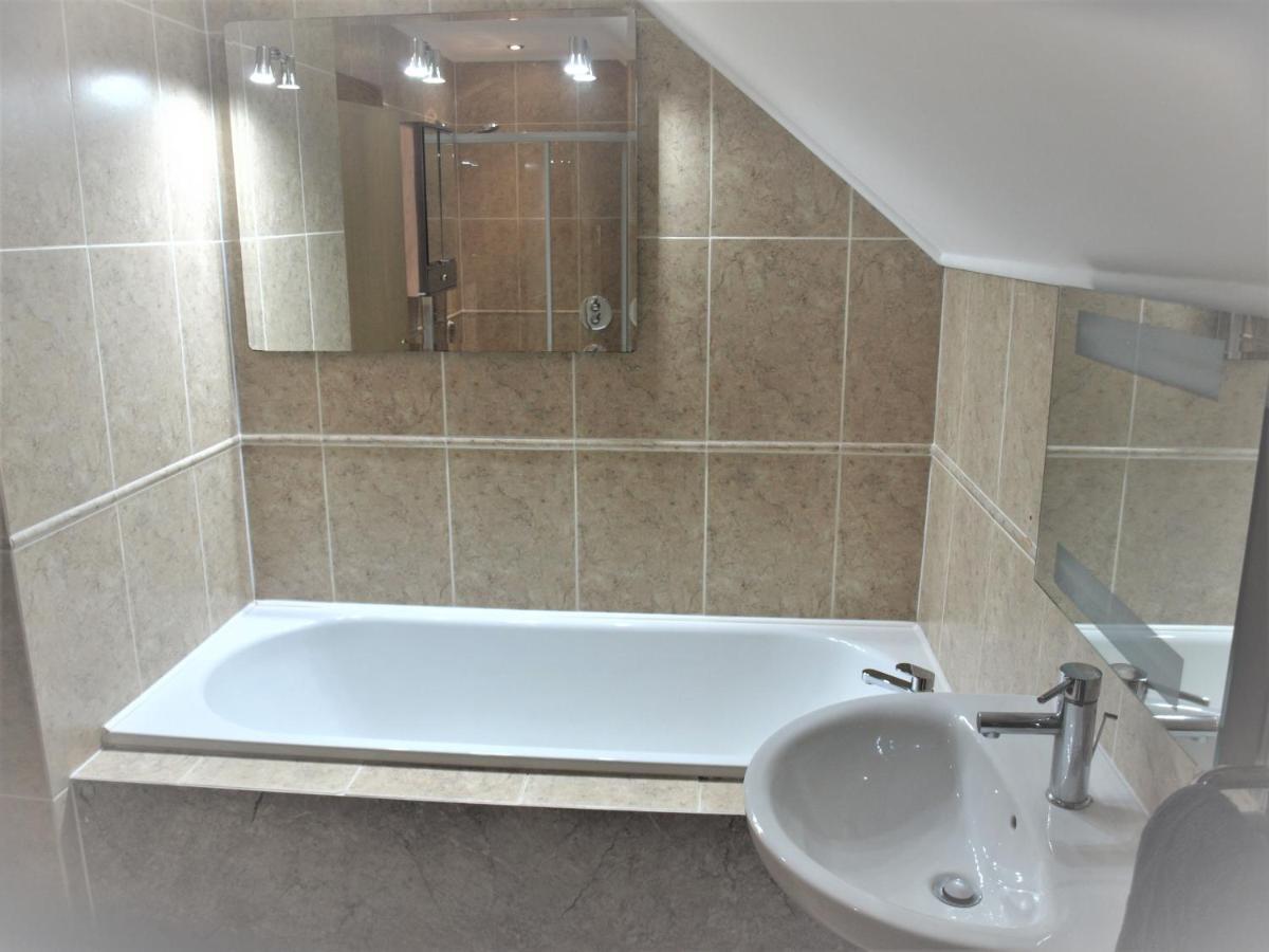 Oban Suites And Lodges By The Sea Extérieur photo